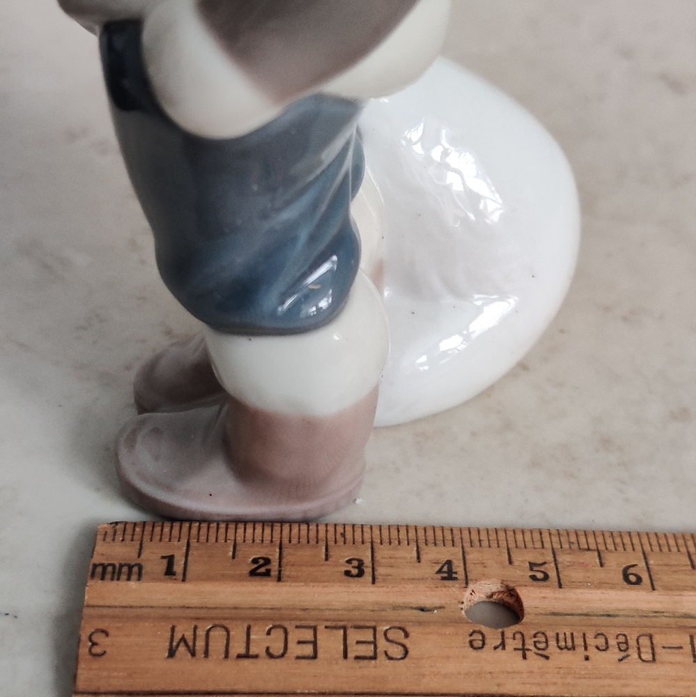 Lladro "Eskimo Riders" Inuit Boy with a cub Porcelain Figurine - Picture 12 of 14